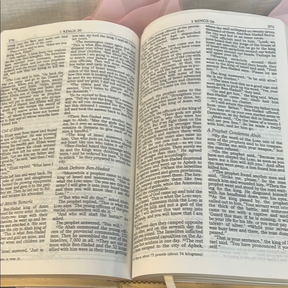 Vintage White Leather Book with Ribbon Bookmark - Picture 3 of 3